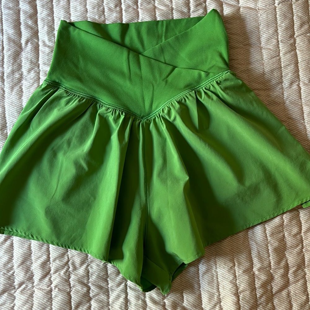 Aerie Offline Green Flowy Shorts